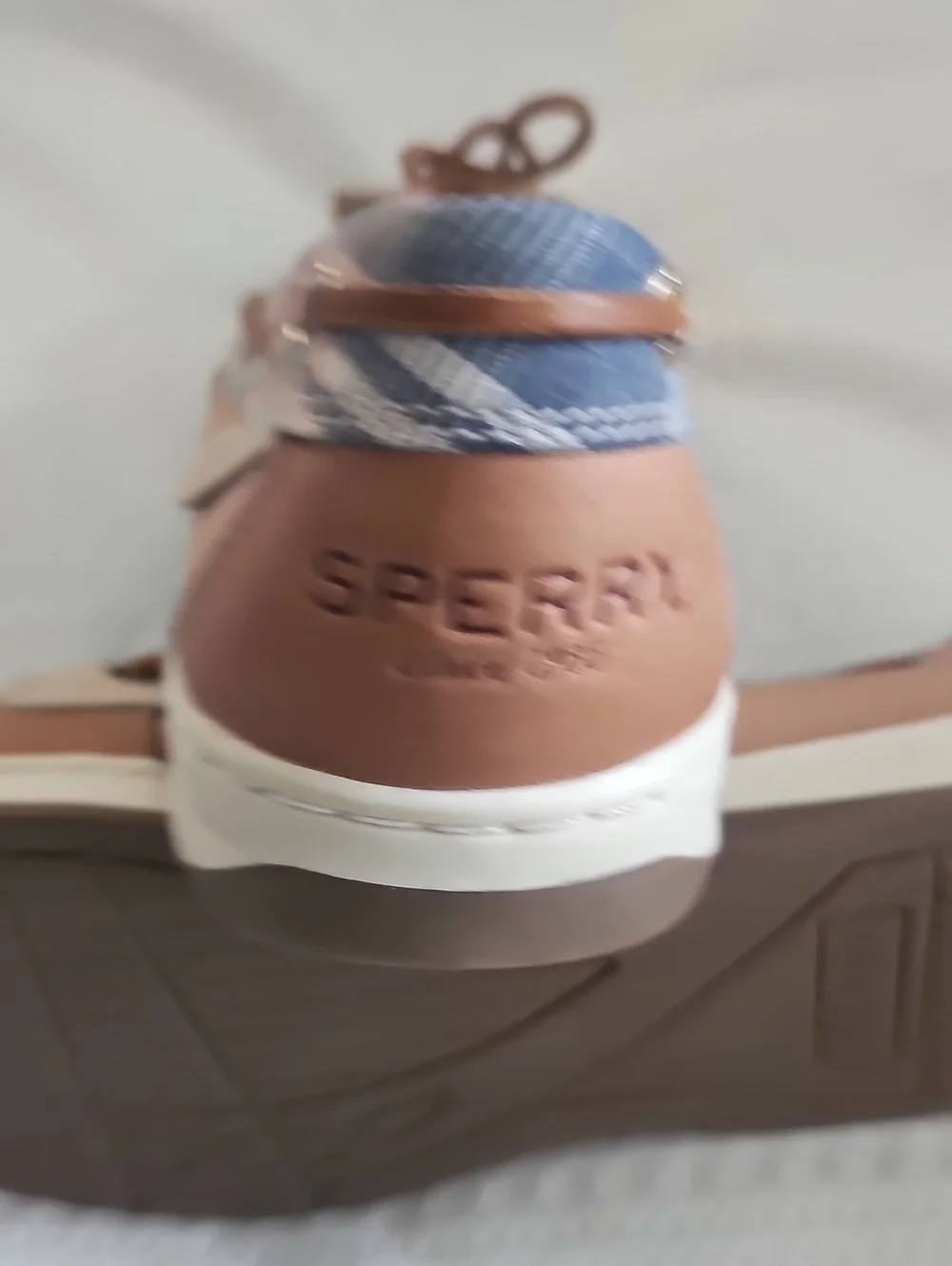 Sperry Women’s Tan Leather Boat Shoes with Pink & Multicolor Plaid Trim - Picture 4 of 6
